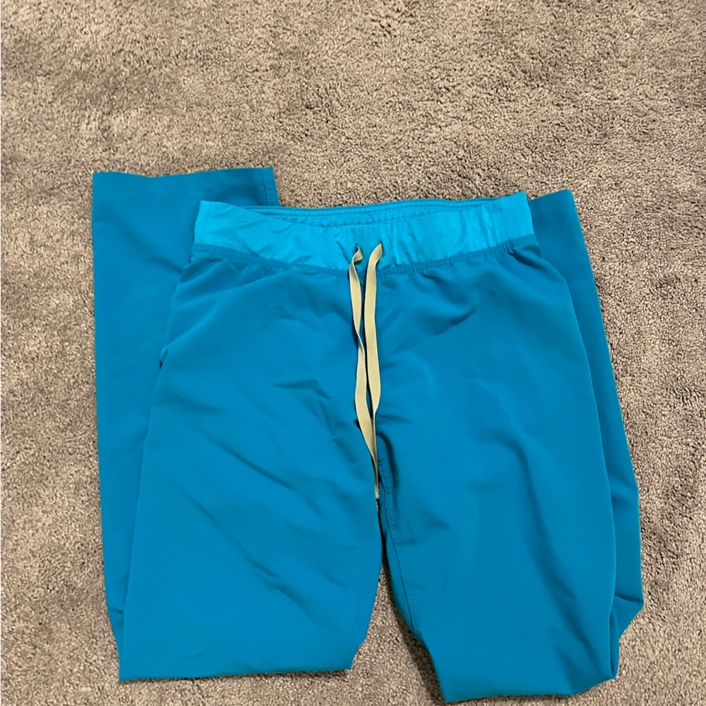 Figs scrub pants. Size small TALL